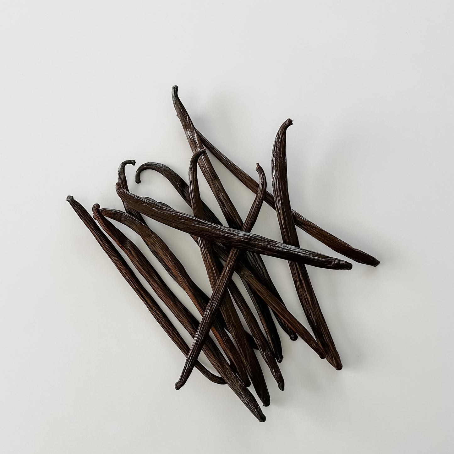 Western Samoa V. planifolia/V. tahitensis cross Vanilla Beans