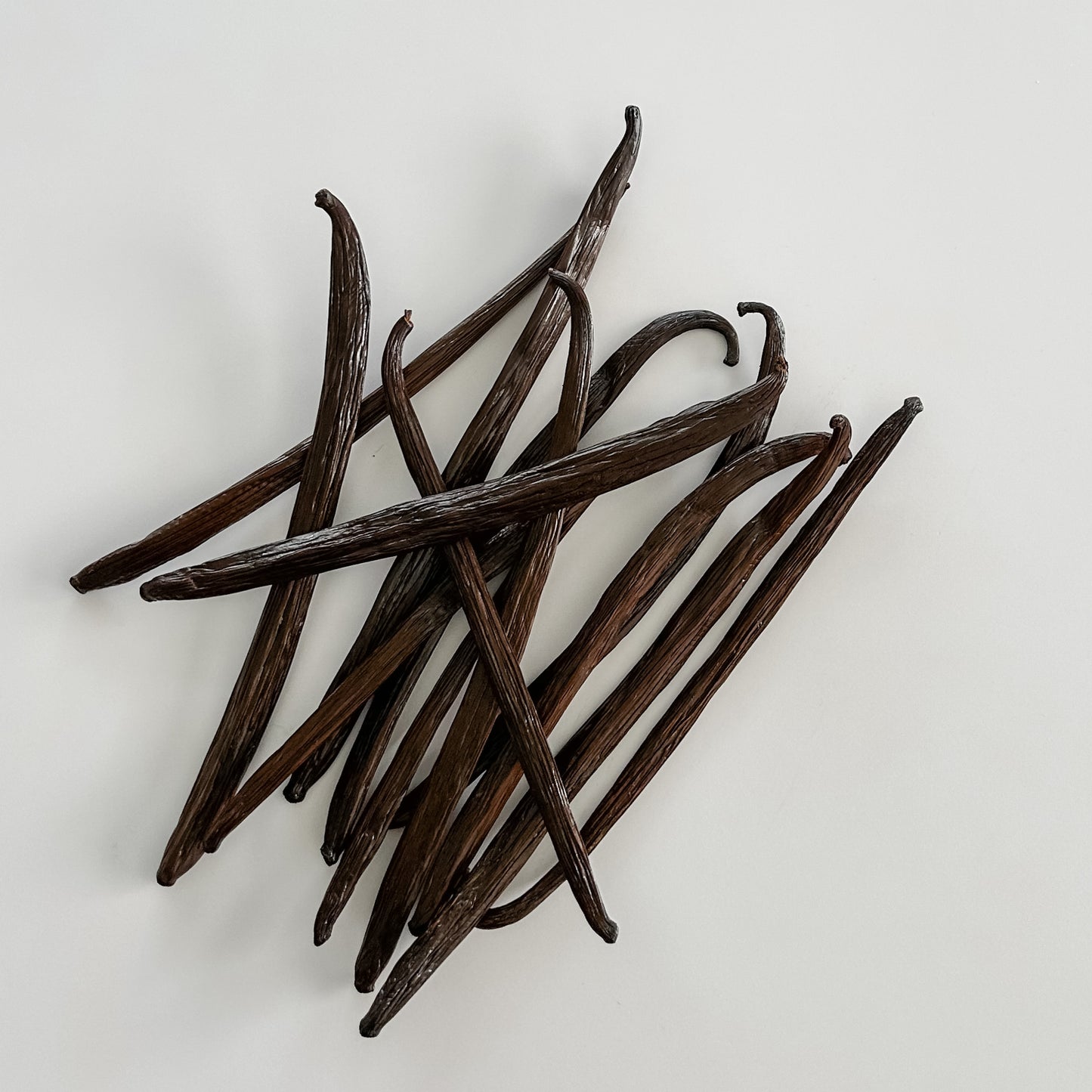Western Samoa V. planifolia/V. tahitensis cross Vanilla Beans