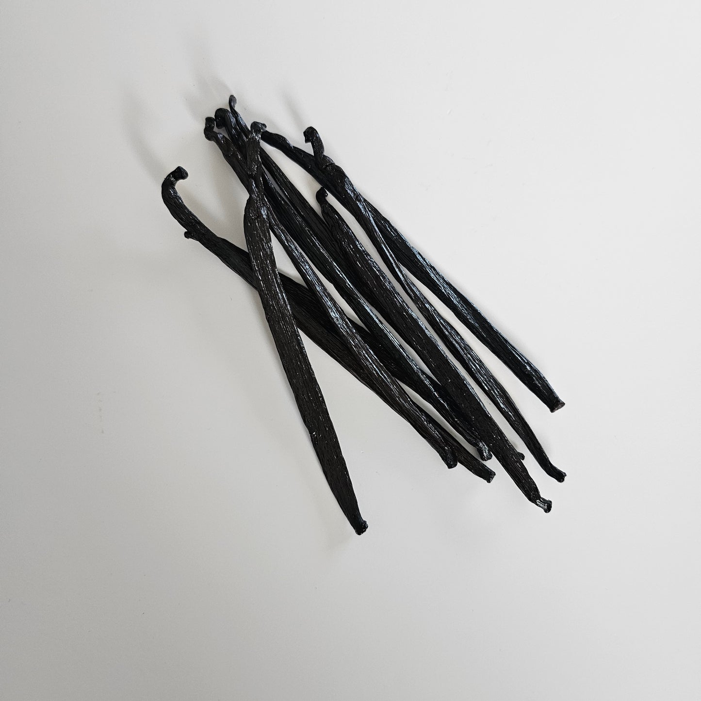 Vietnam V. tahitensis Vanilla Beans